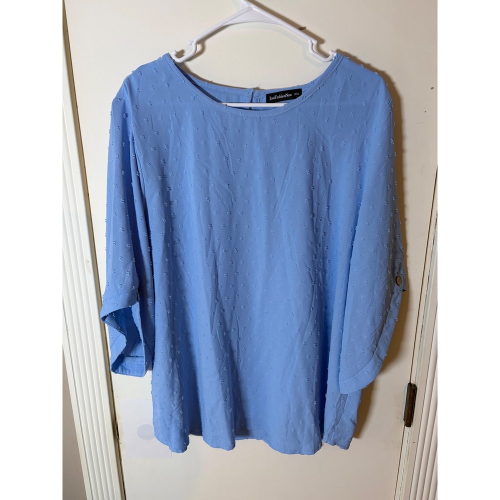 JustFashionNow Womens XXL Light Blue Swiss Dot 3/4 Sleeve Button Tab Blouse Top